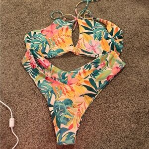 Skatie Tropical Print Bikini - Multicolor